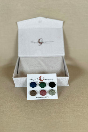 Strong matte hijab magnet set – practical accessory for pin-free hijab styling