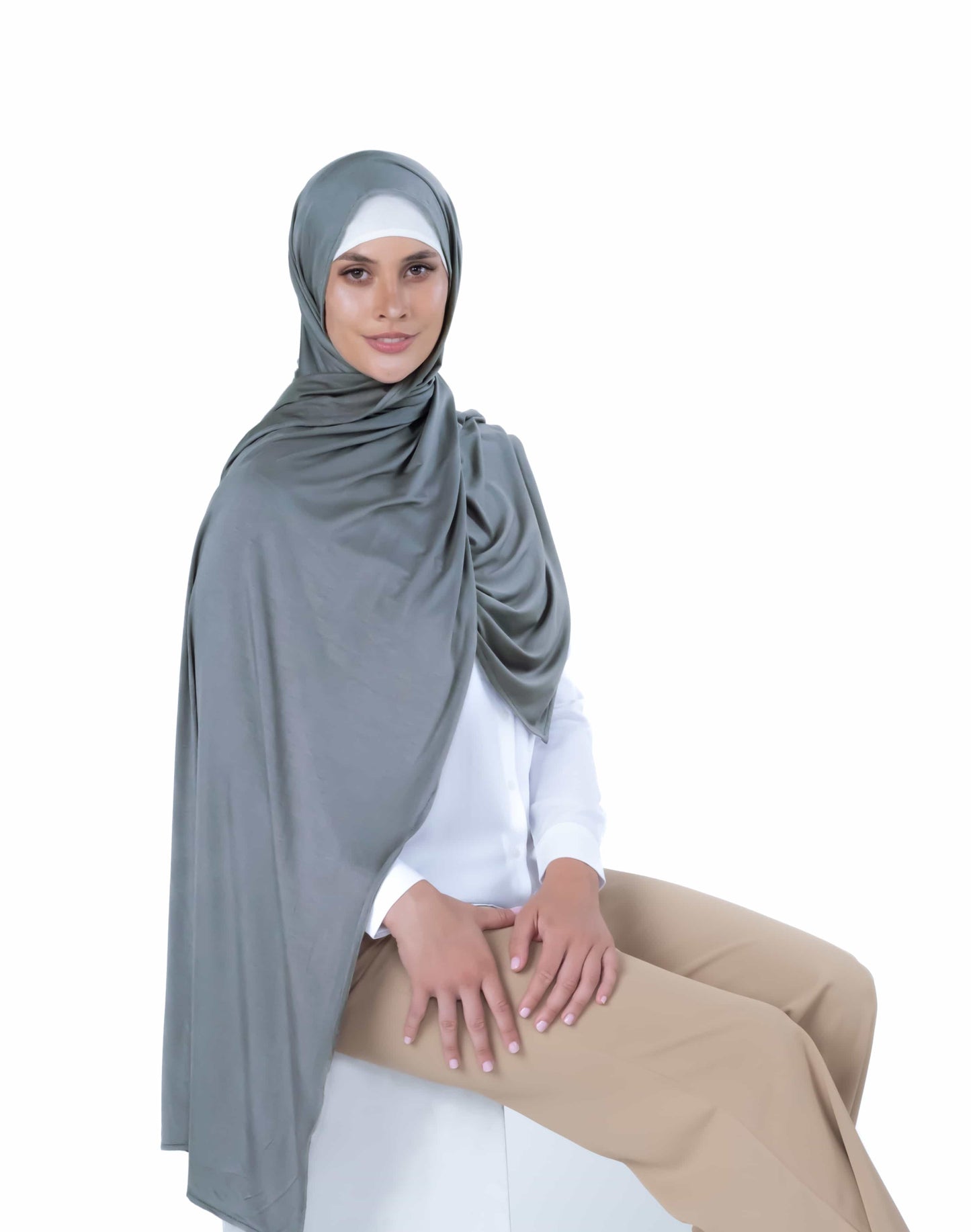 Elegant light grey hijab in soft jersey fabric – professional and modest fashion scarf for work or office wear
