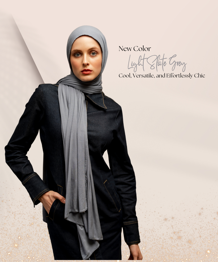 Light gray hijab in jersey fabric – comfortable modest headscarf for women, suitable for casual and professional wear.