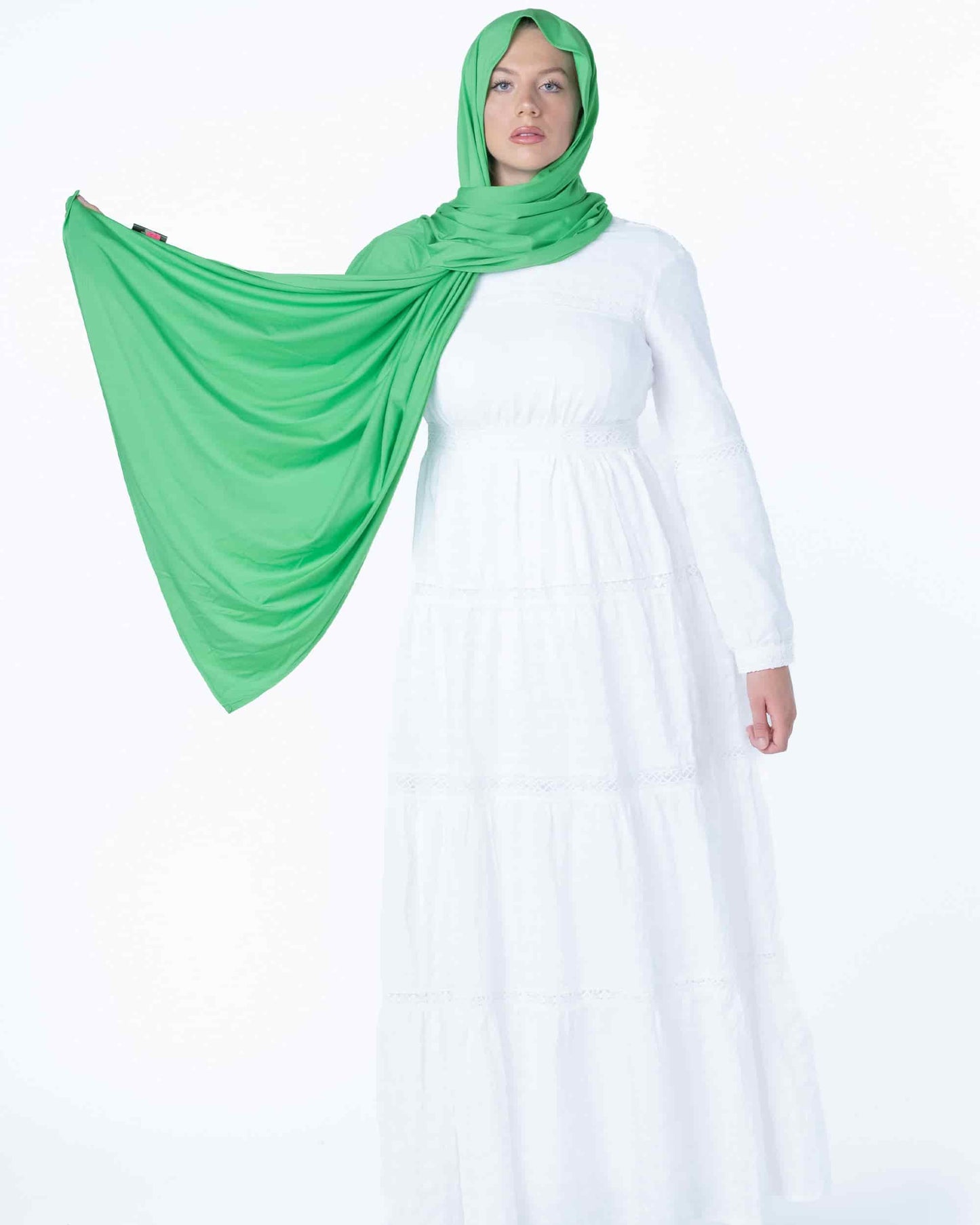 Comfortable mint green scarves hijab – versatile headscarf for students, casual outings, and daily wear