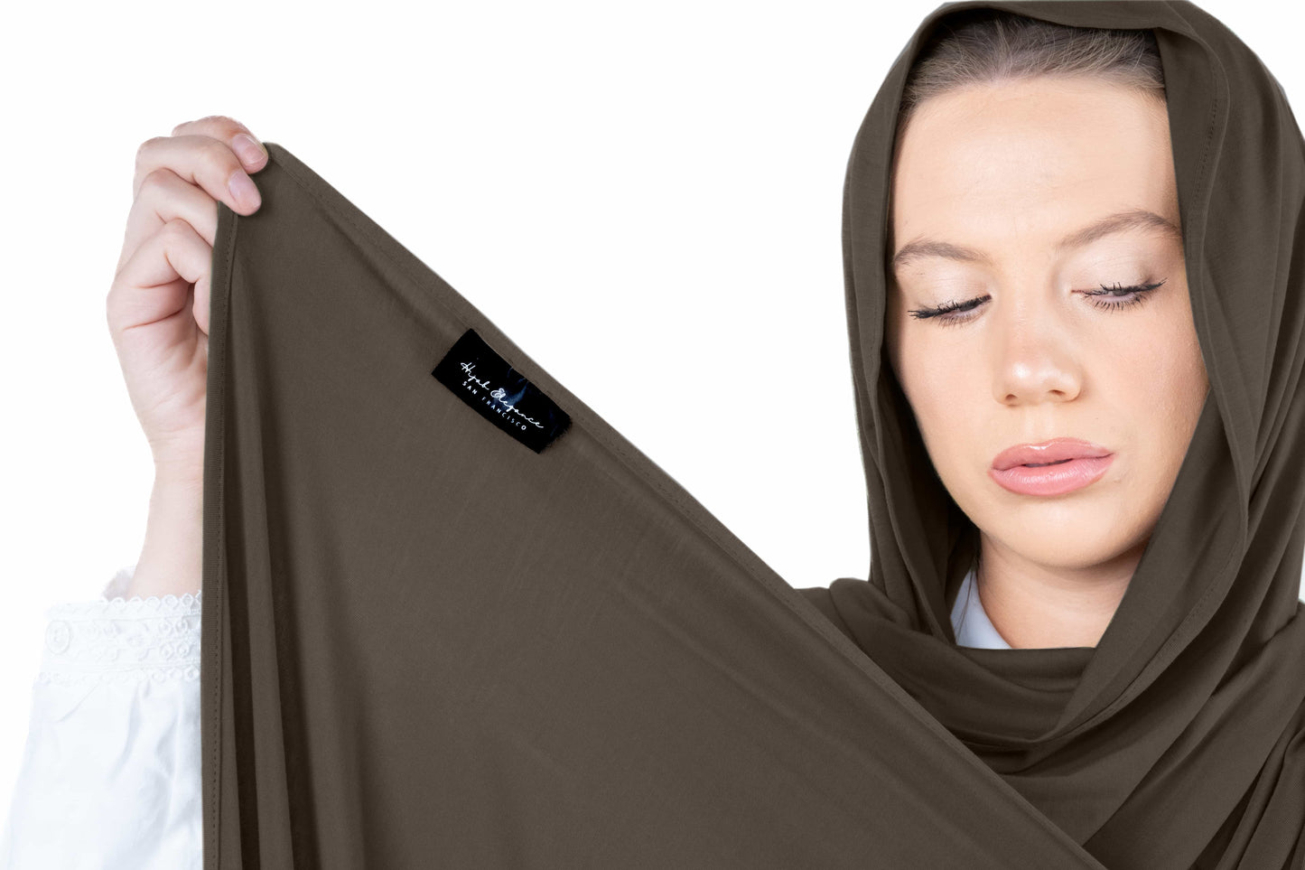 Comfortable saddle brown jersey hijab – versatile modest headscarf for casual outings, student life, and daily wear