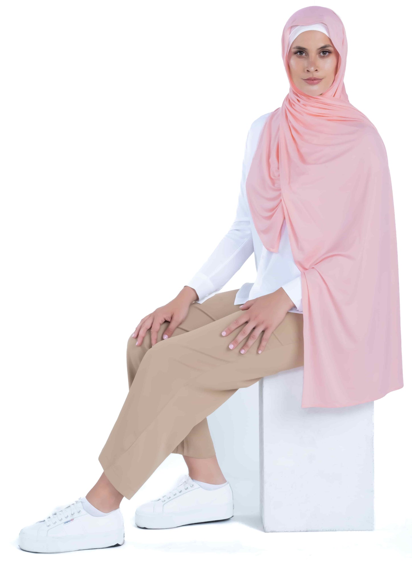 Comfortable salmon pink hijab – stylish modest headscarf for students, casual outings, and everyday fashion