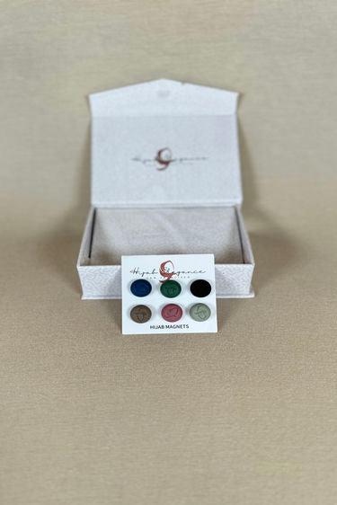 Everyday matte hijab magnet set – lightweight, durable scarf fasteners for women.