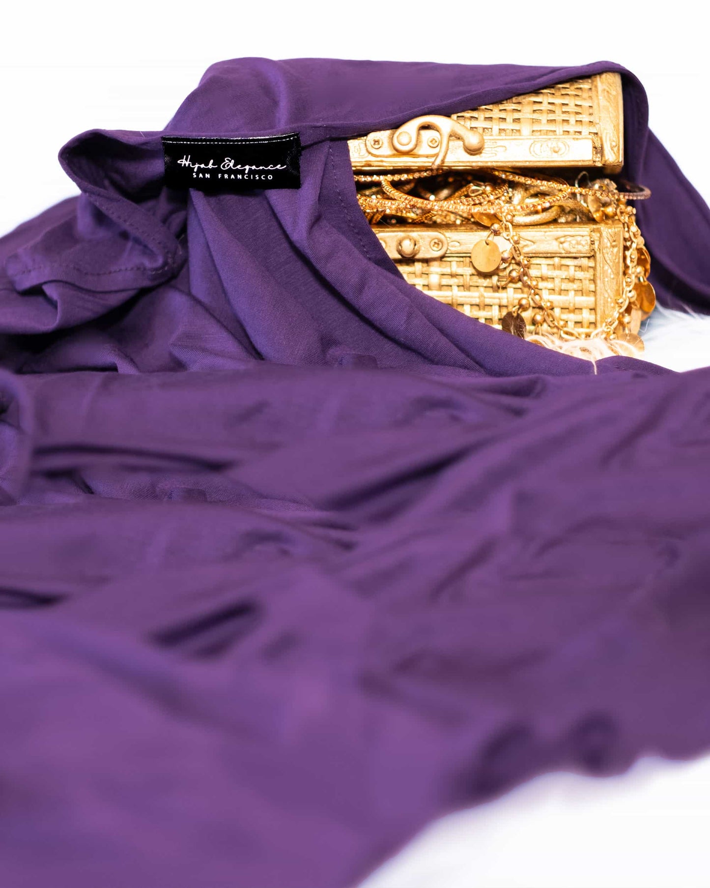 Premium indigo hijab – wrinkle-resistant scarf perfect for weddings, cultural festivals, and evening occasions