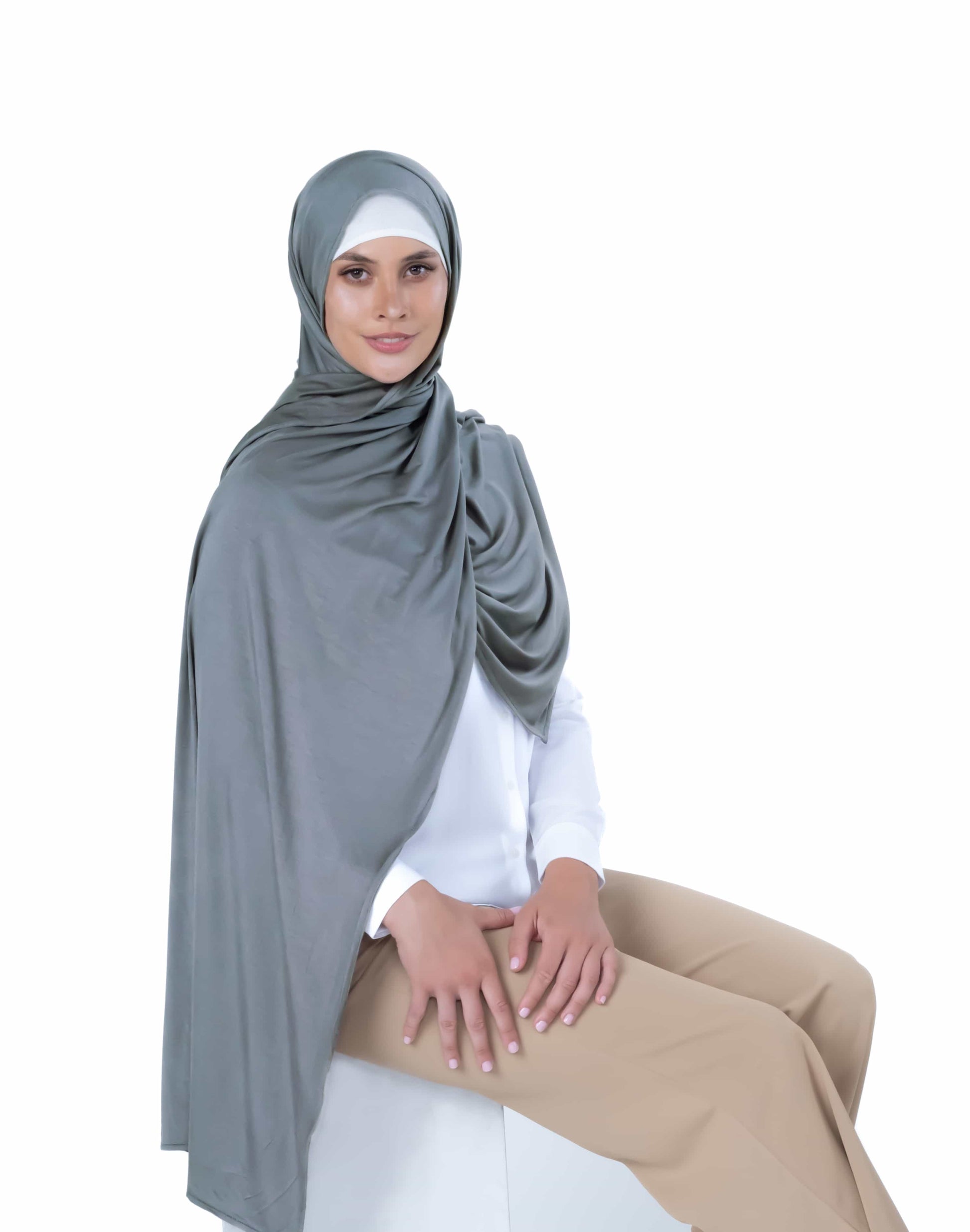 Elegant light grey hijab in soft jersey fabric – professional and modest fashion scarf for work or office wear