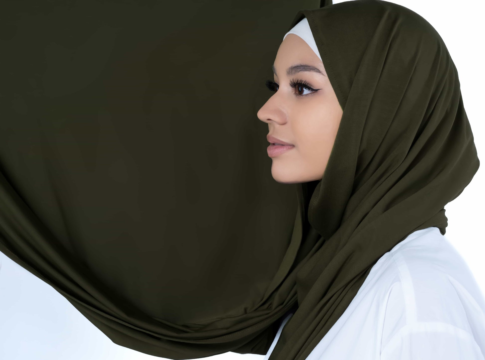 Comfortable olive hijab – versatile headscarf for students, casual outings, and everyday wear